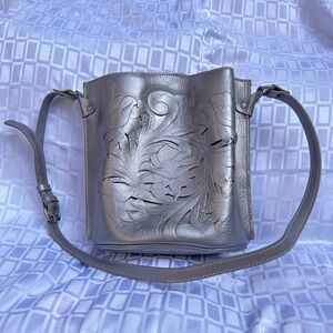 Patricia Nash Italian leather silver Lavello bag